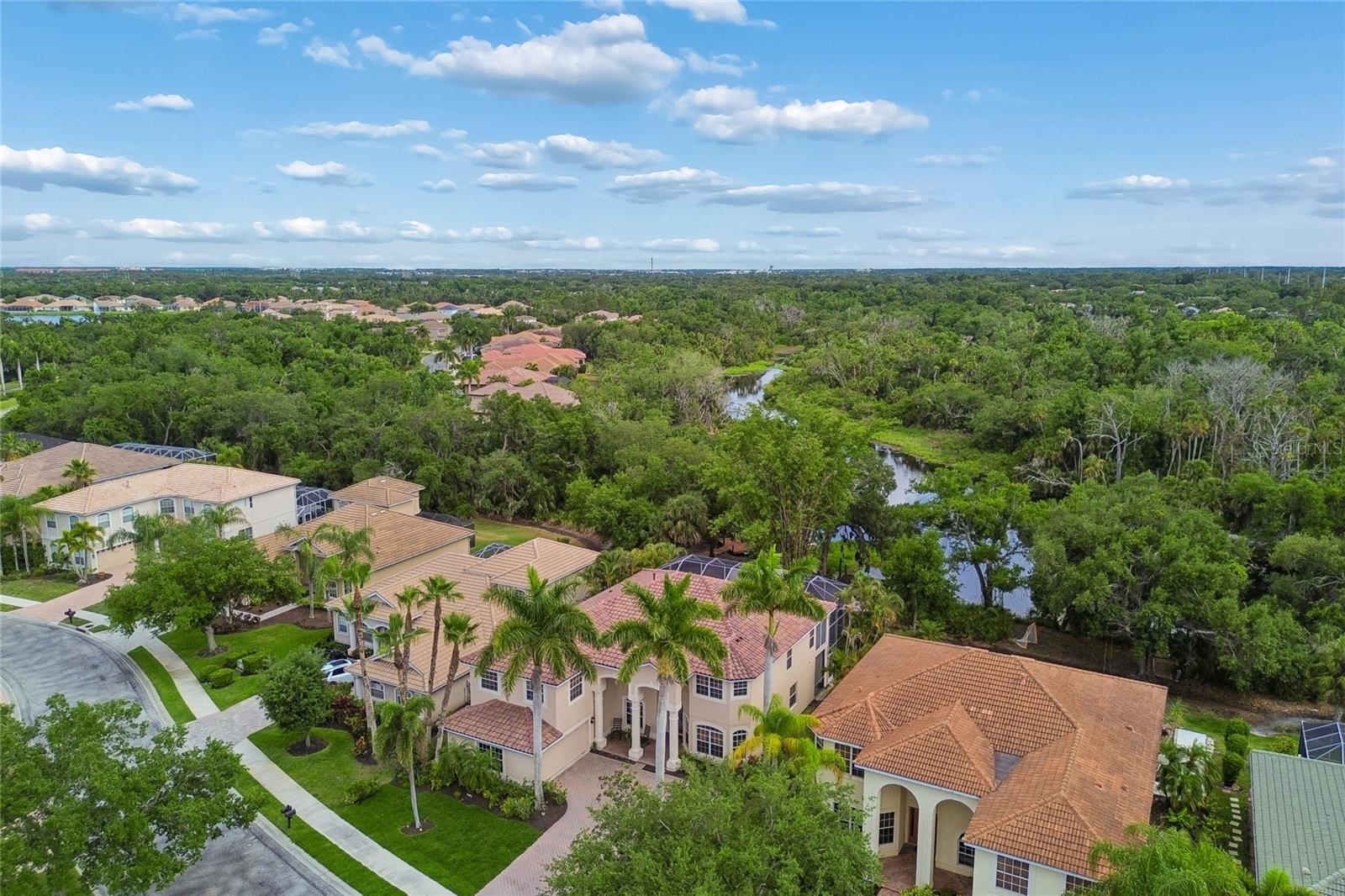 RIVER PLACE - Residential
