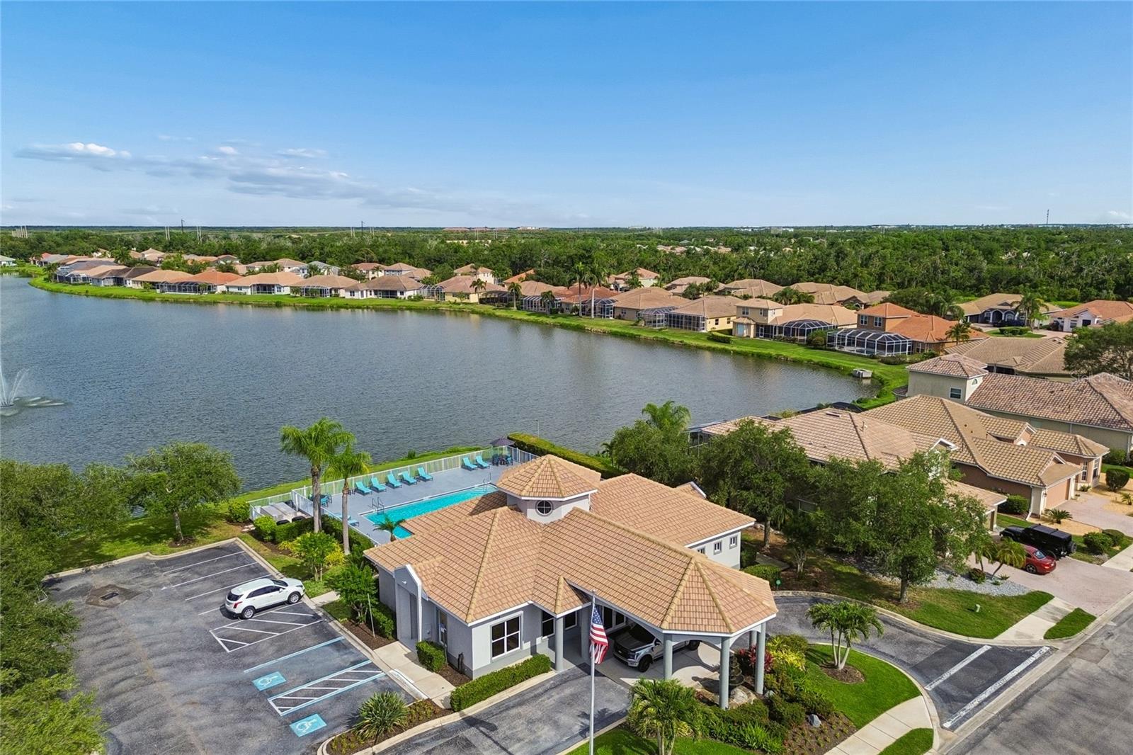 RIVER PLACE - Residential