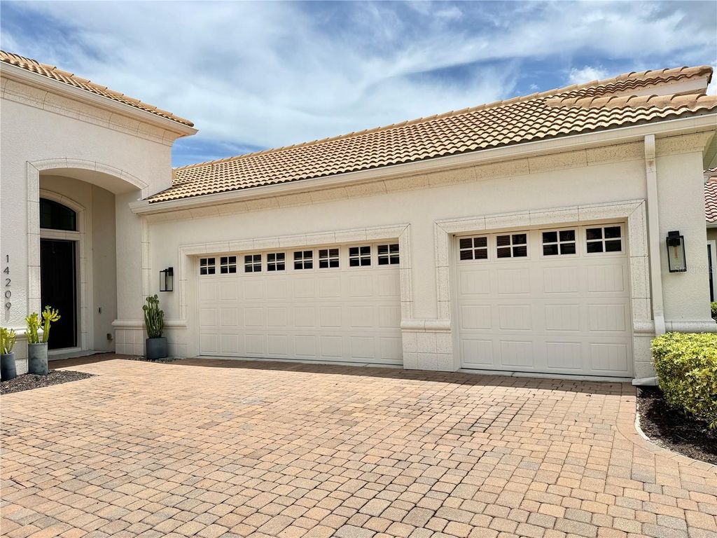 Photo of 14209 Bathgate Terrace, Bradenton, FL 34202 (MLS # A4659369)