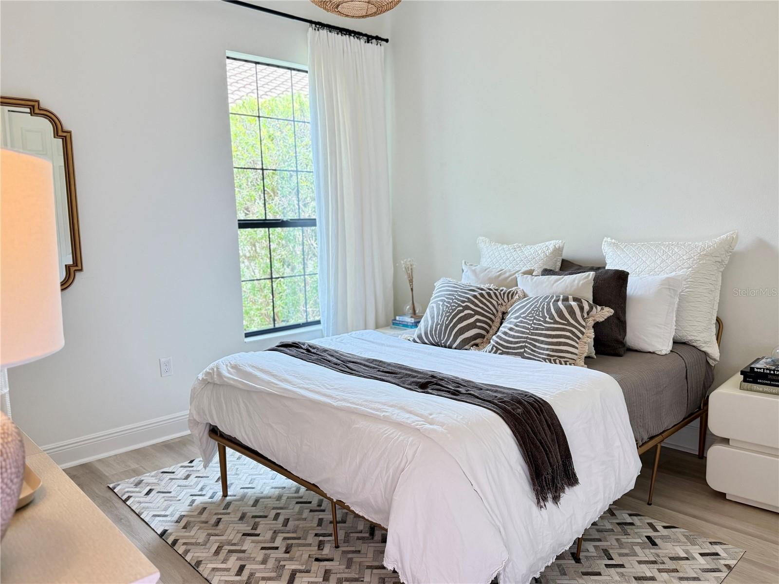 COUNTRY CLUB EAST AT LAKEWD RNCH RR - Residential Lease