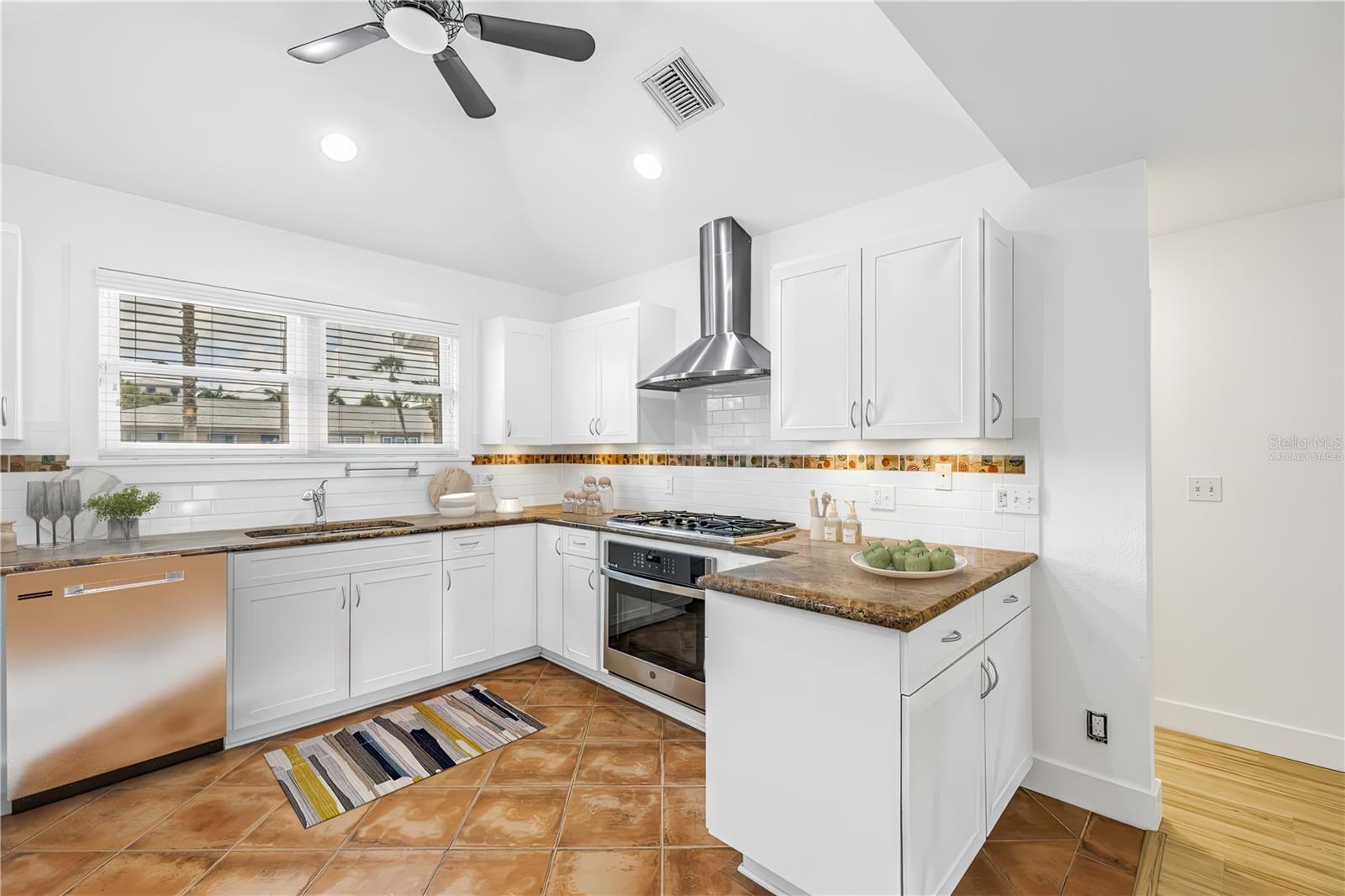 NORTH PASS-A-GRILLE SEC A - Residential