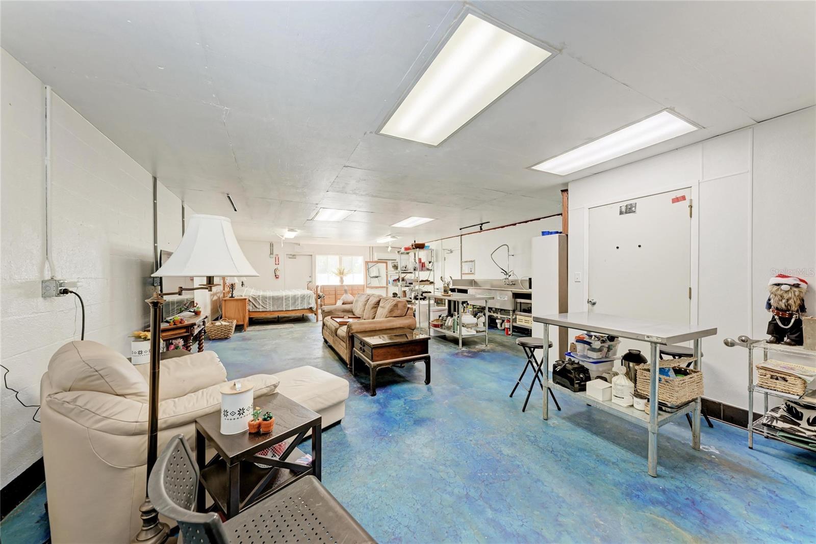 1050; N 1/4 OF 15/34/17 - Residential