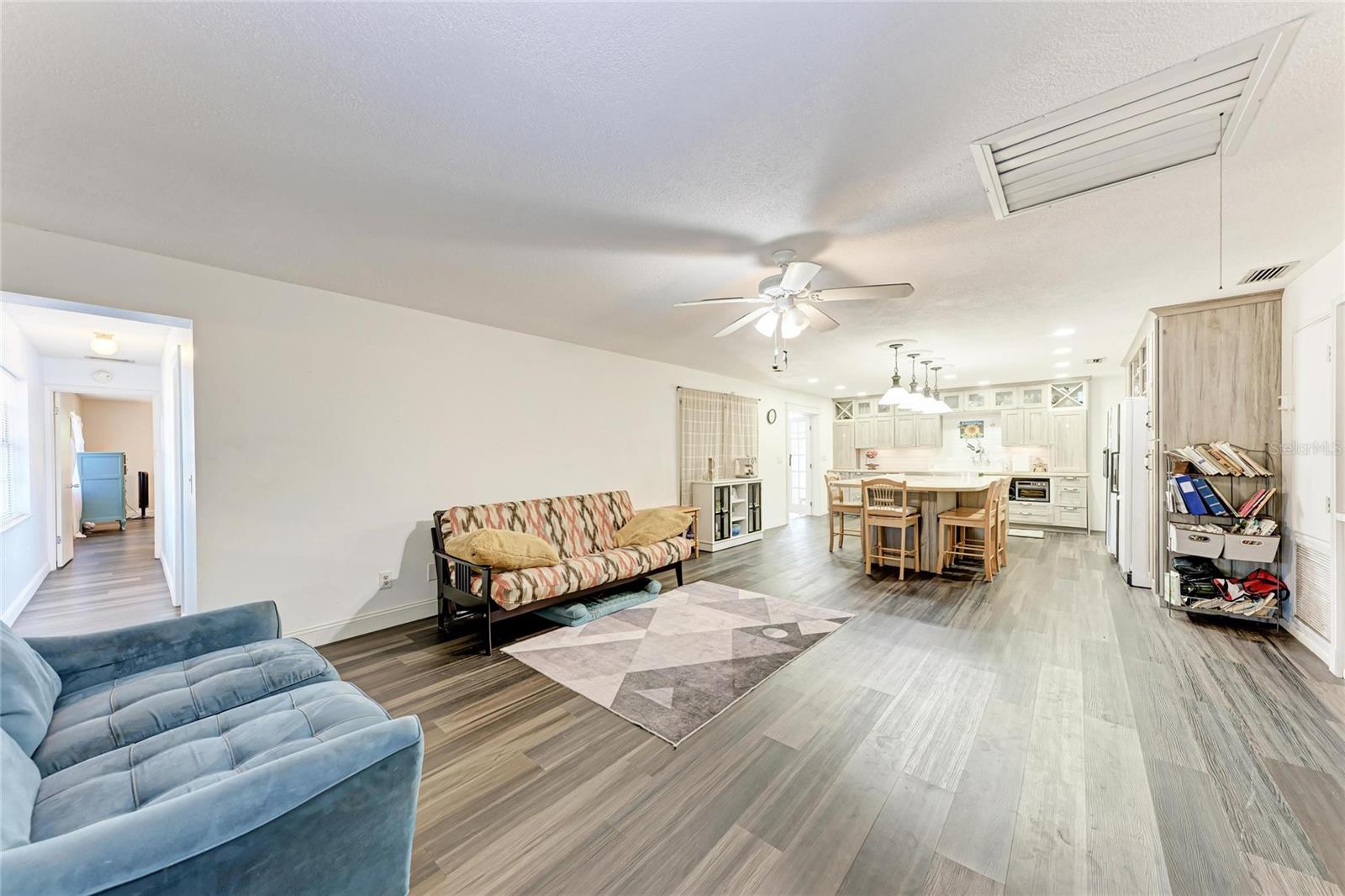 1050; N 1/4 OF 15/34/17 - Residential