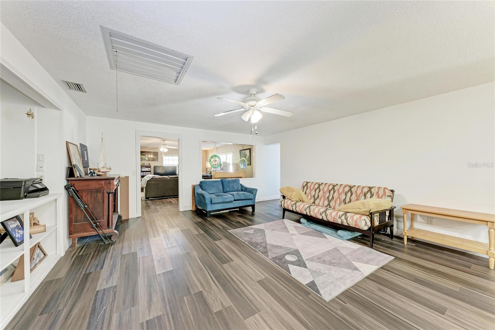 1050; N 1/4 OF 15/34/17 - Residential