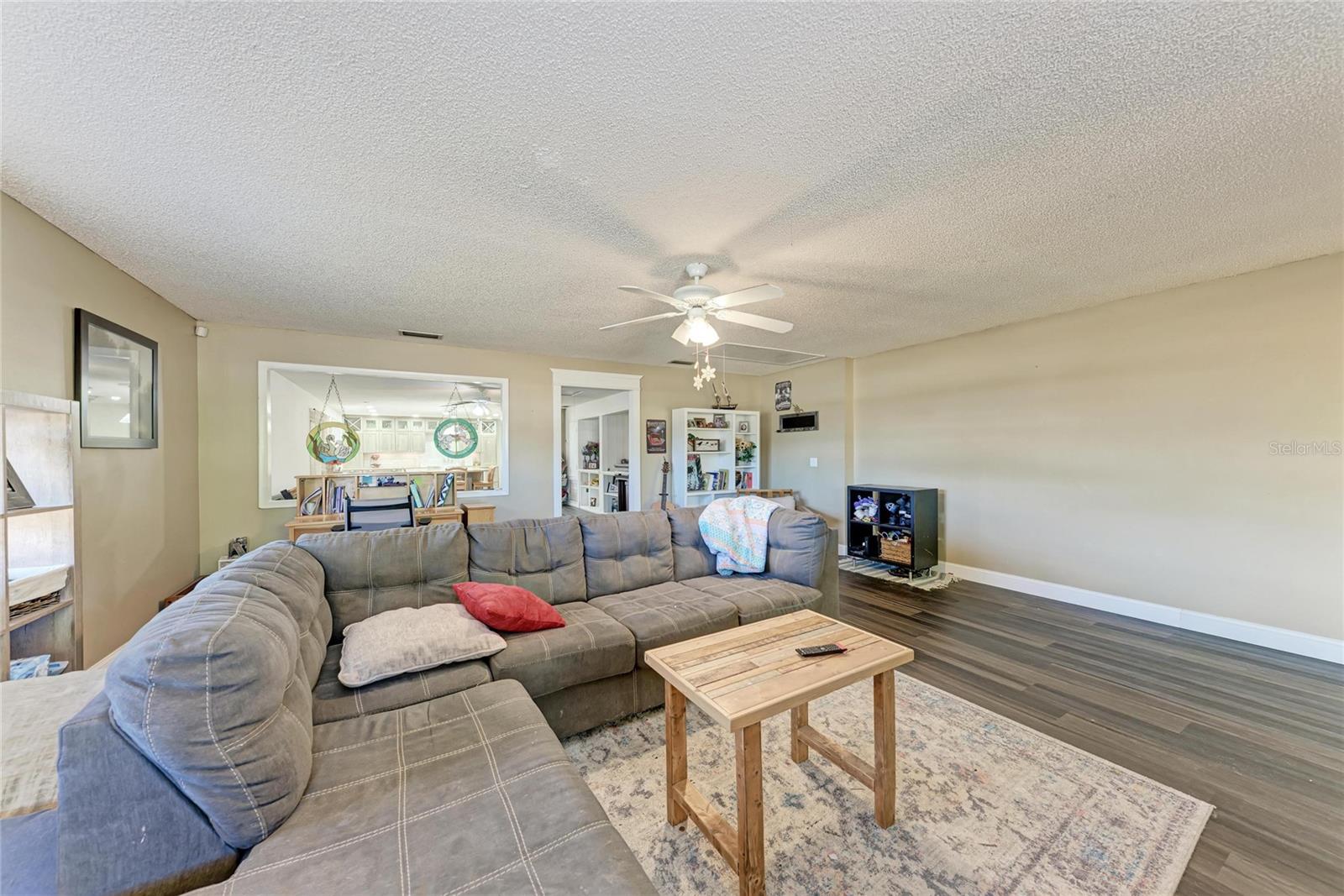 1050; N 1/4 OF 15/34/17 - Residential