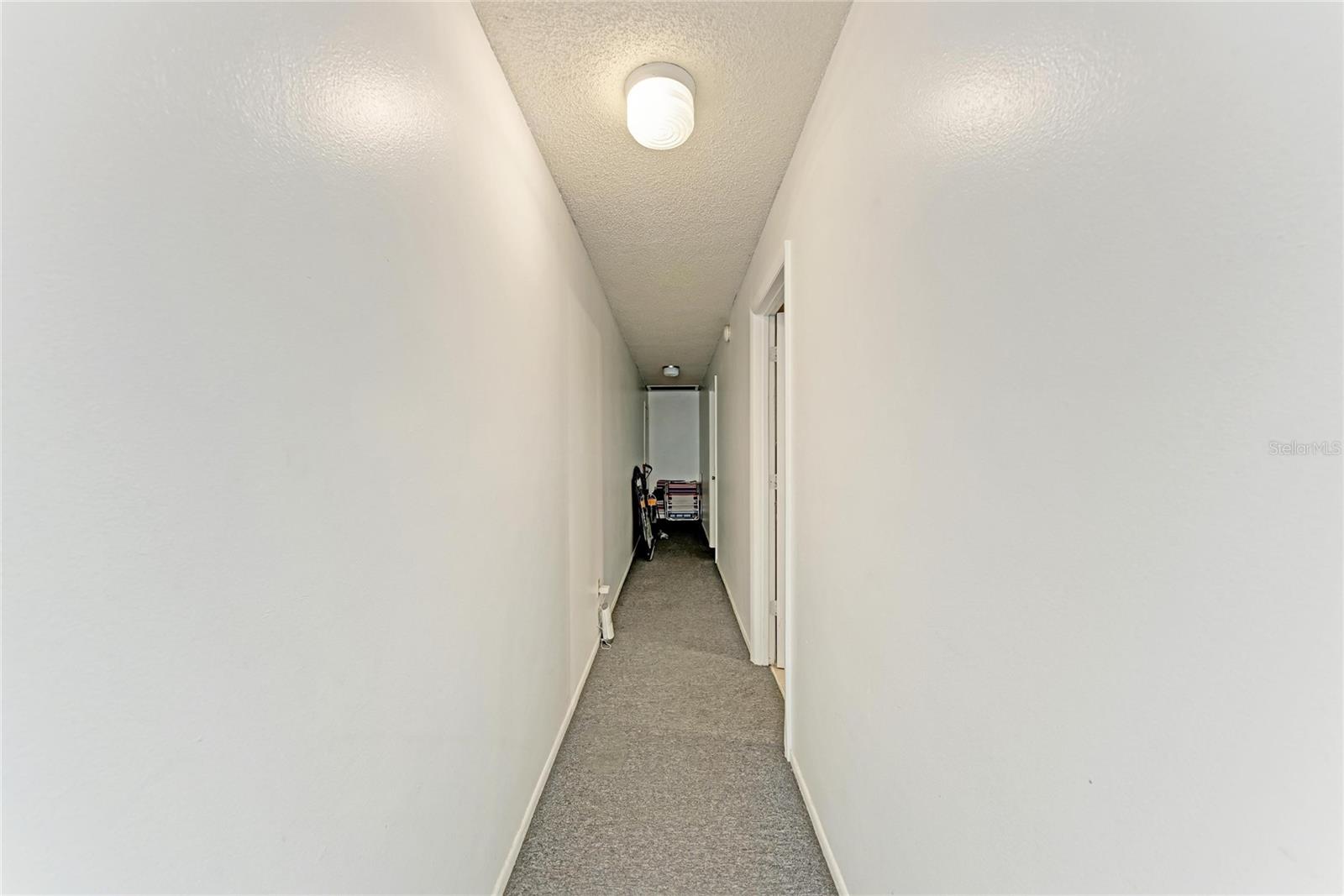 1050; N 1/4 OF 15/34/17 - Residential