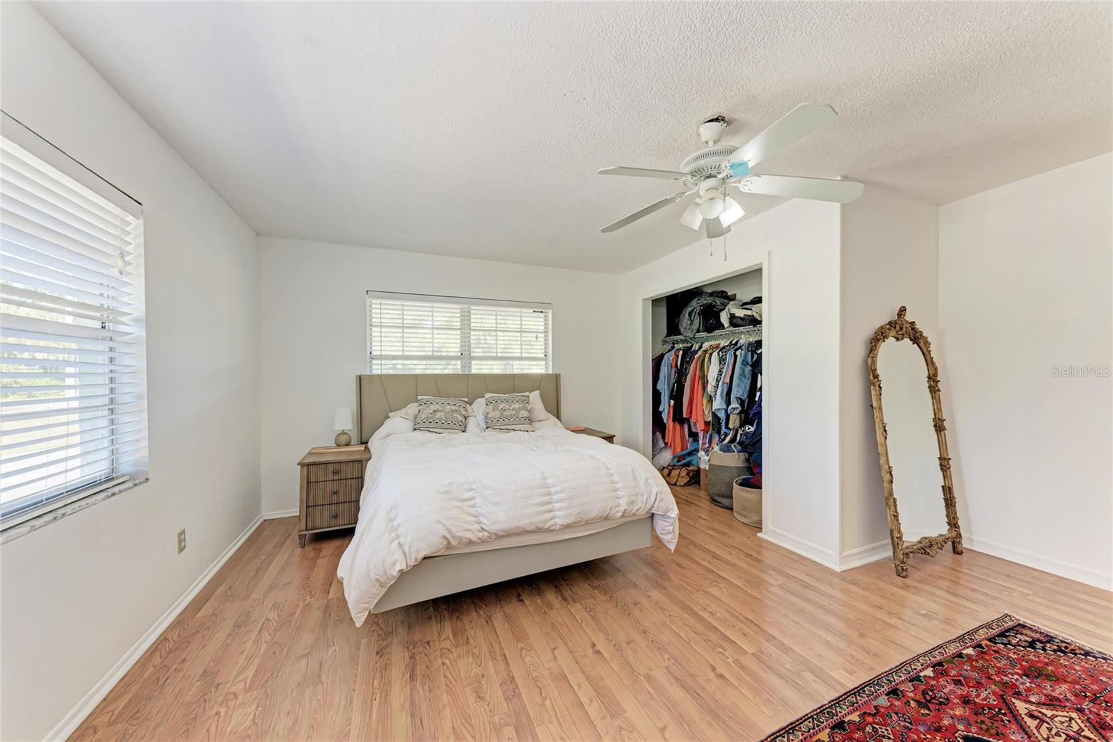 1050; N 1/4 OF 15/34/17 - Residential