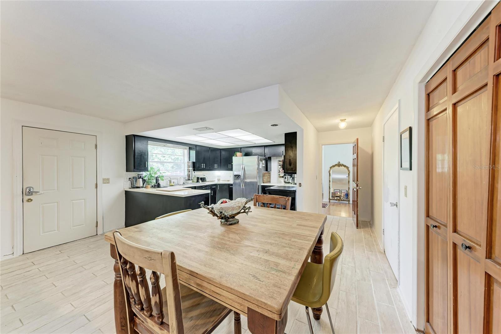 1050; N 1/4 OF 15/34/17 - Residential