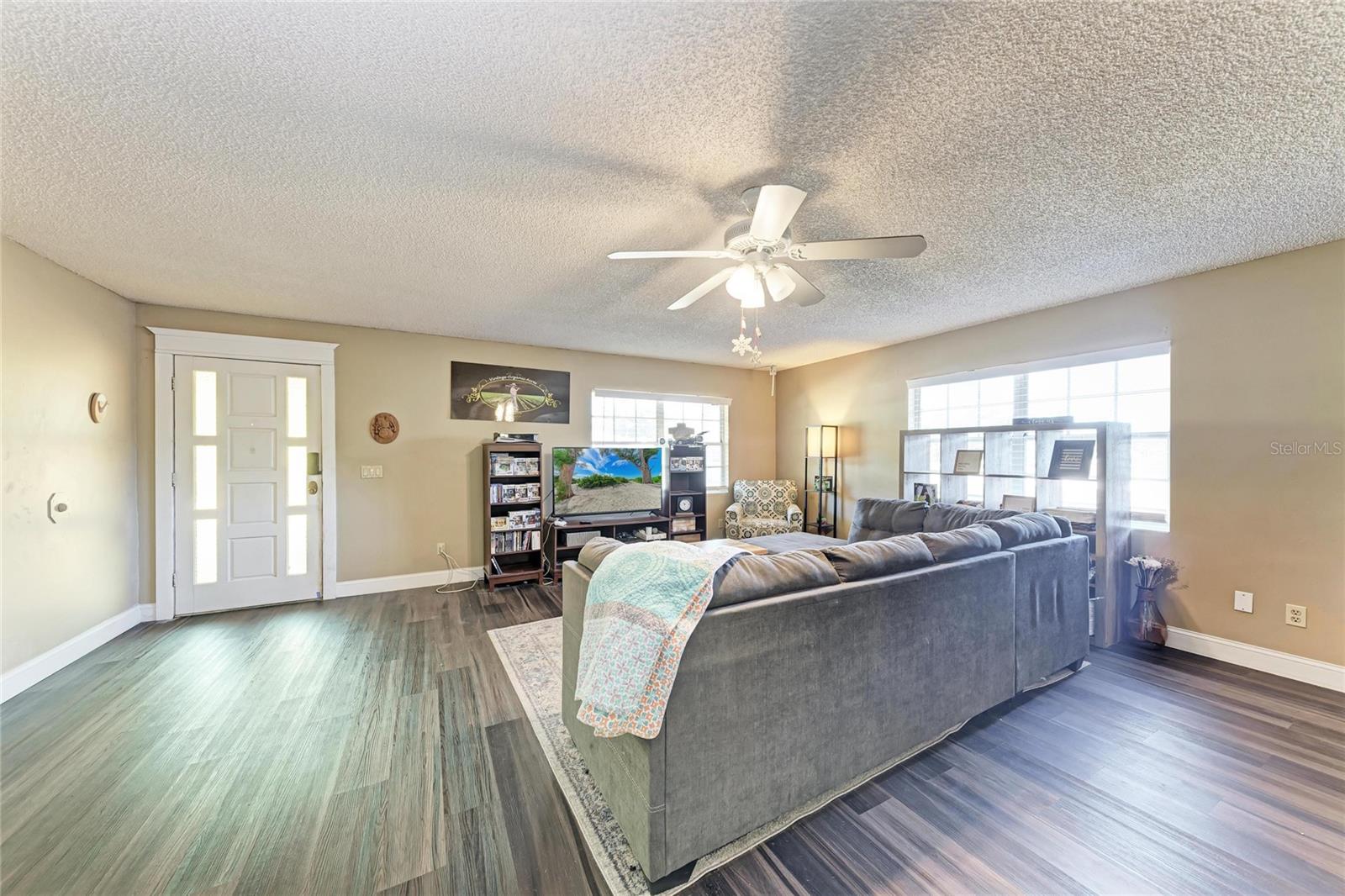 1050; N 1/4 OF 15/34/17 - Residential