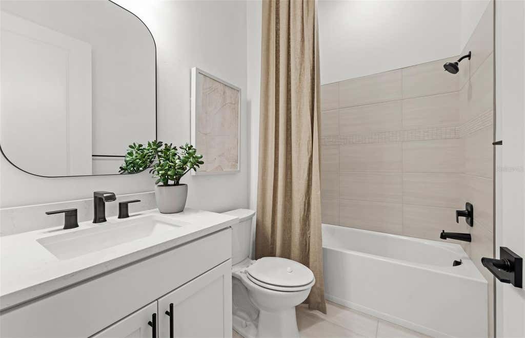 Photo of 4829 Long Point Run, Lakewood Ranch, FL 34211 (MLS # TB8536935)