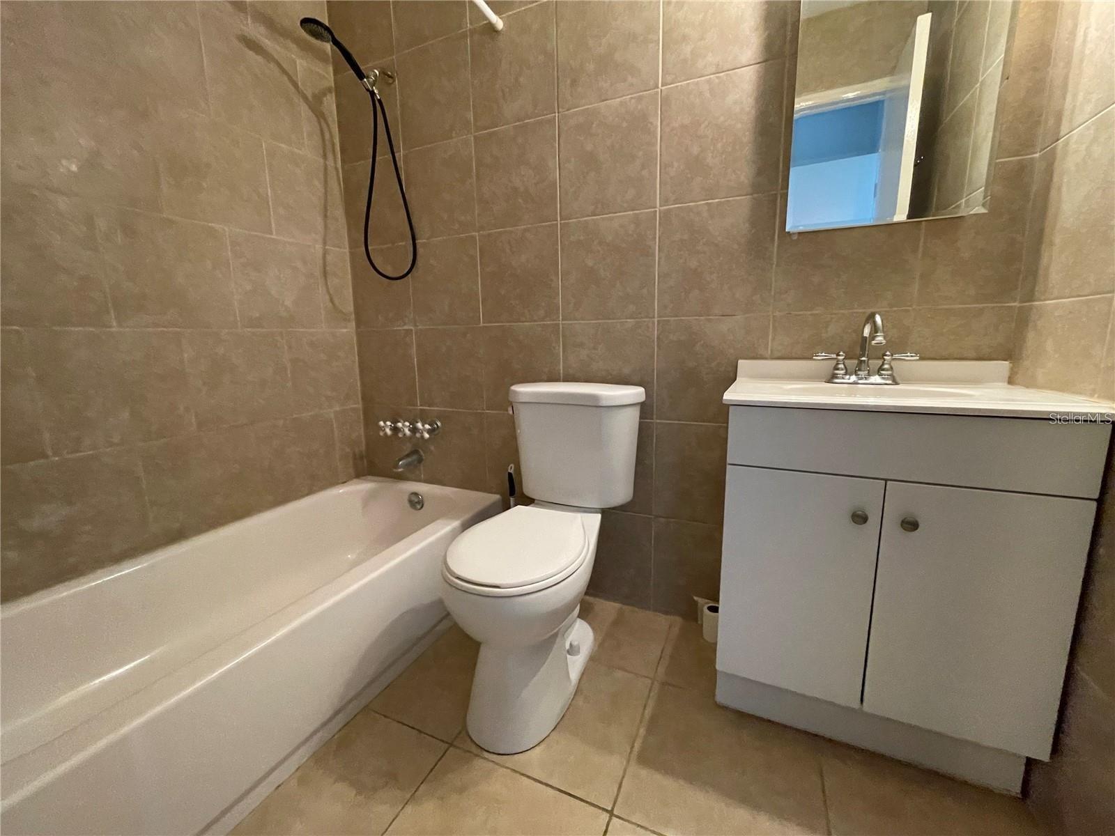 JAMESTOWN CONDO - Residential Lease