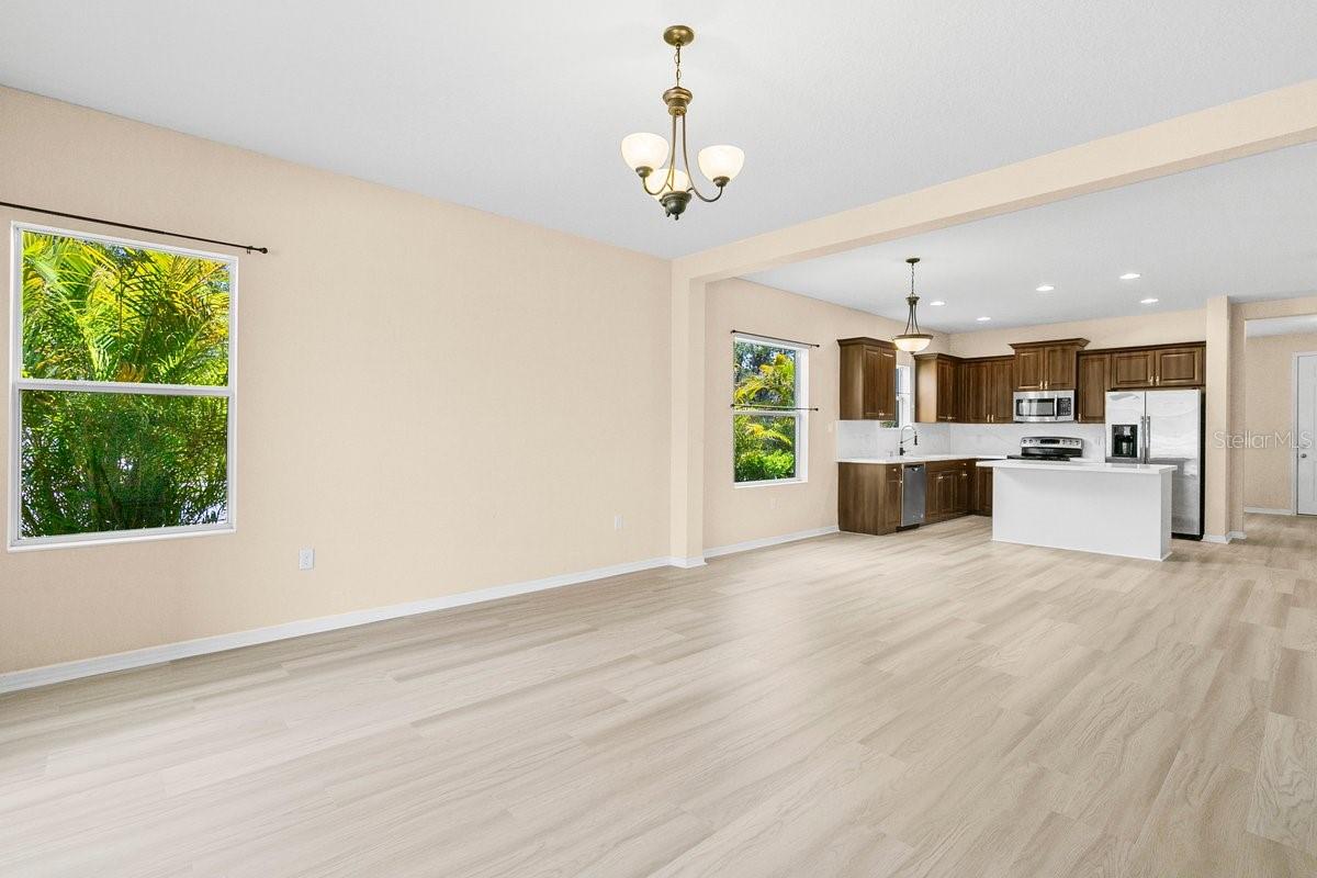 FOREST CREEK FENNEMORE WAY - Residential Lease