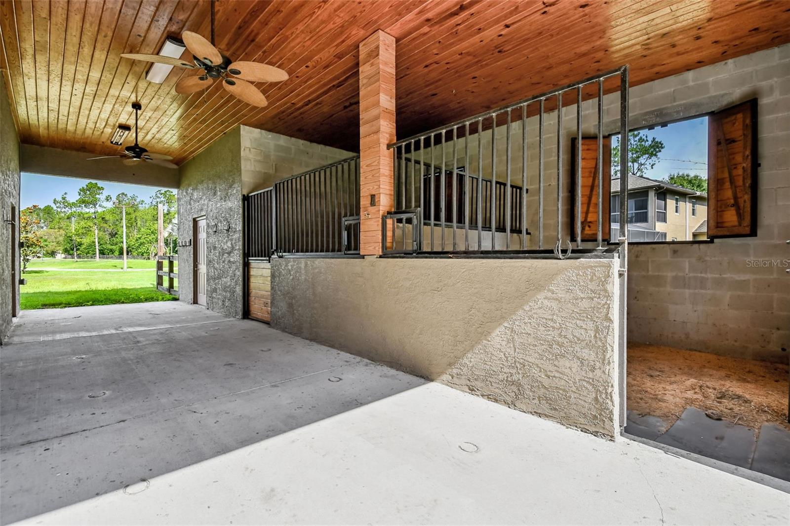HORSESHOE ESTATES - Residential