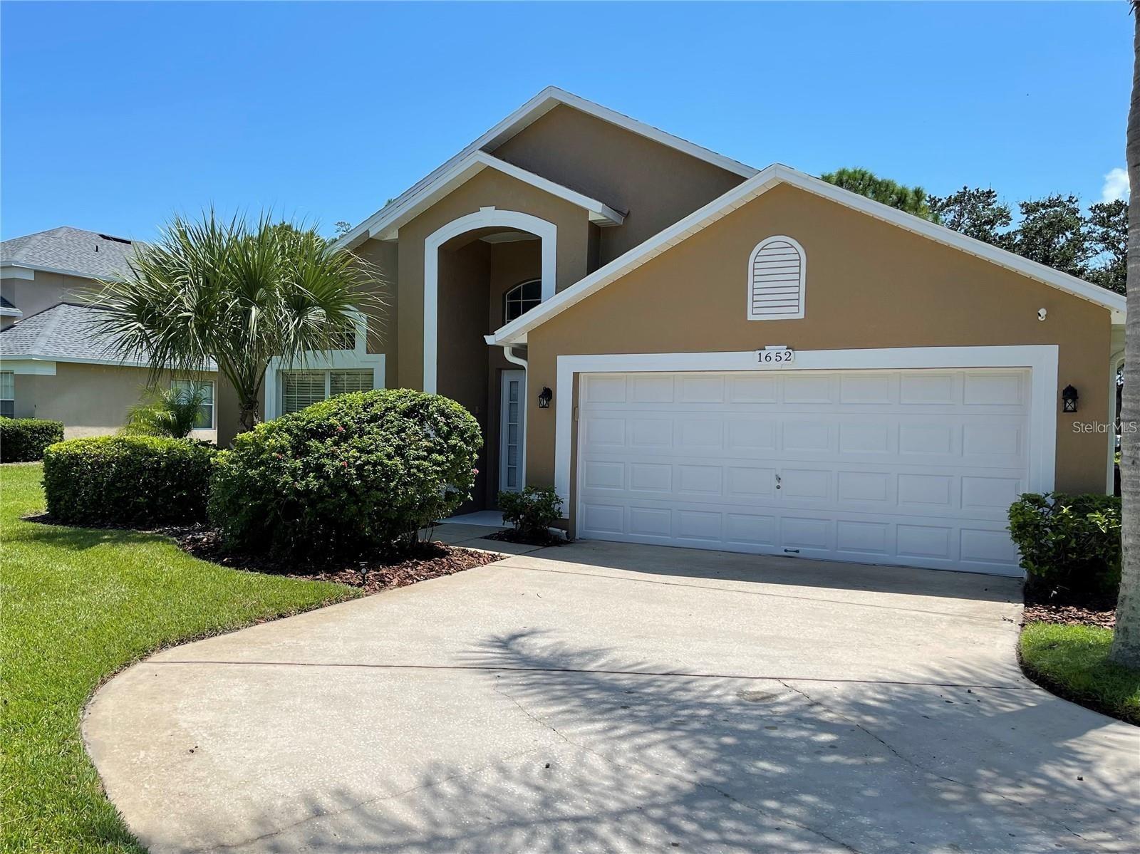 1652 DUNES COURT
