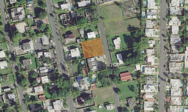 Your Opportunity to Invest in One of Puerto Rico’s Most Coveted Locations Is Here!
We present to you a 1,050-square-meter lot in the exclusive Sardinera Beach Urbanization, Dorado — a prime real estate gem.
• Prime Location: Just a 3-minute walk from the beach and surrounded by top-tier restaurants, shops, and essential services.
• Endless Possibilities: Perfect for building your dream vacation home, developing an Airbnb property, or even setting up a glamping or camper retreat. The potential is limitless!
• High-Return Market: Dorado is one of Puerto Rico’s most sought-after municipalities, with a booming real estate market and outstanding investment potential.
Build Your Personal Paradise: Whether you're envisioning a serene coastal getaway or a vacation rental offering unforgettable guest experiences, this is your chance to make it happen — steps from the shore, in the heart of Dorado's charm.
Contact us today for more information and take the first step toward making your dream project a reality. I'm here to guide you every step of the way.