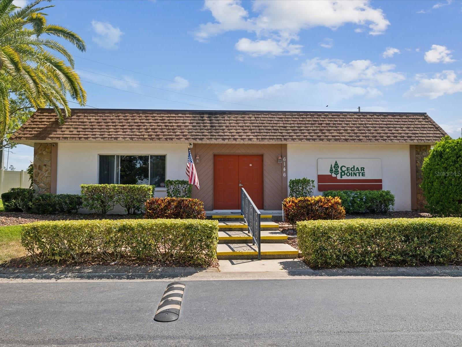 CEDAR POINTE CONDO PH 01 - Residential