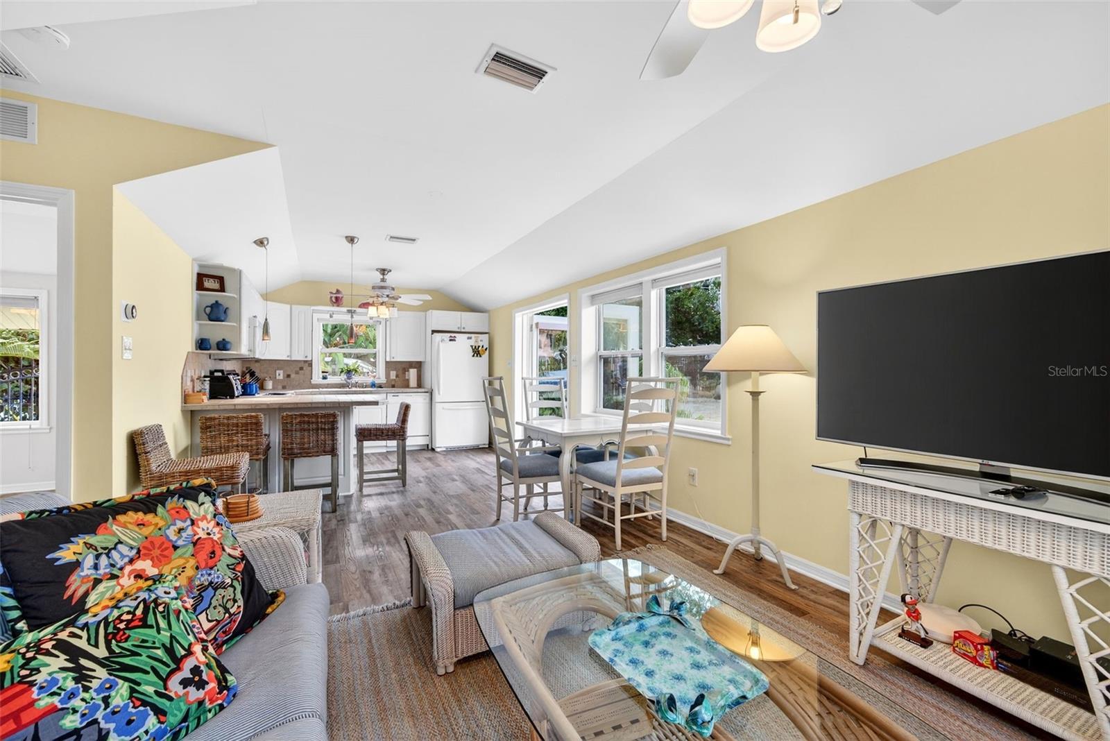 POINT OF ROCKS SUB - Residential