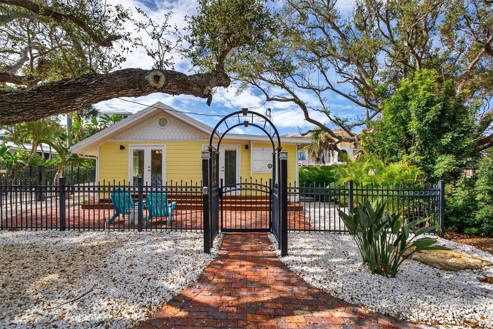 POINT OF ROCKS SUB - Residential