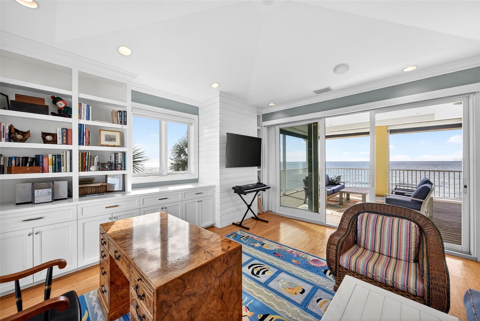 POINT OF ROCKS SUB - Residential