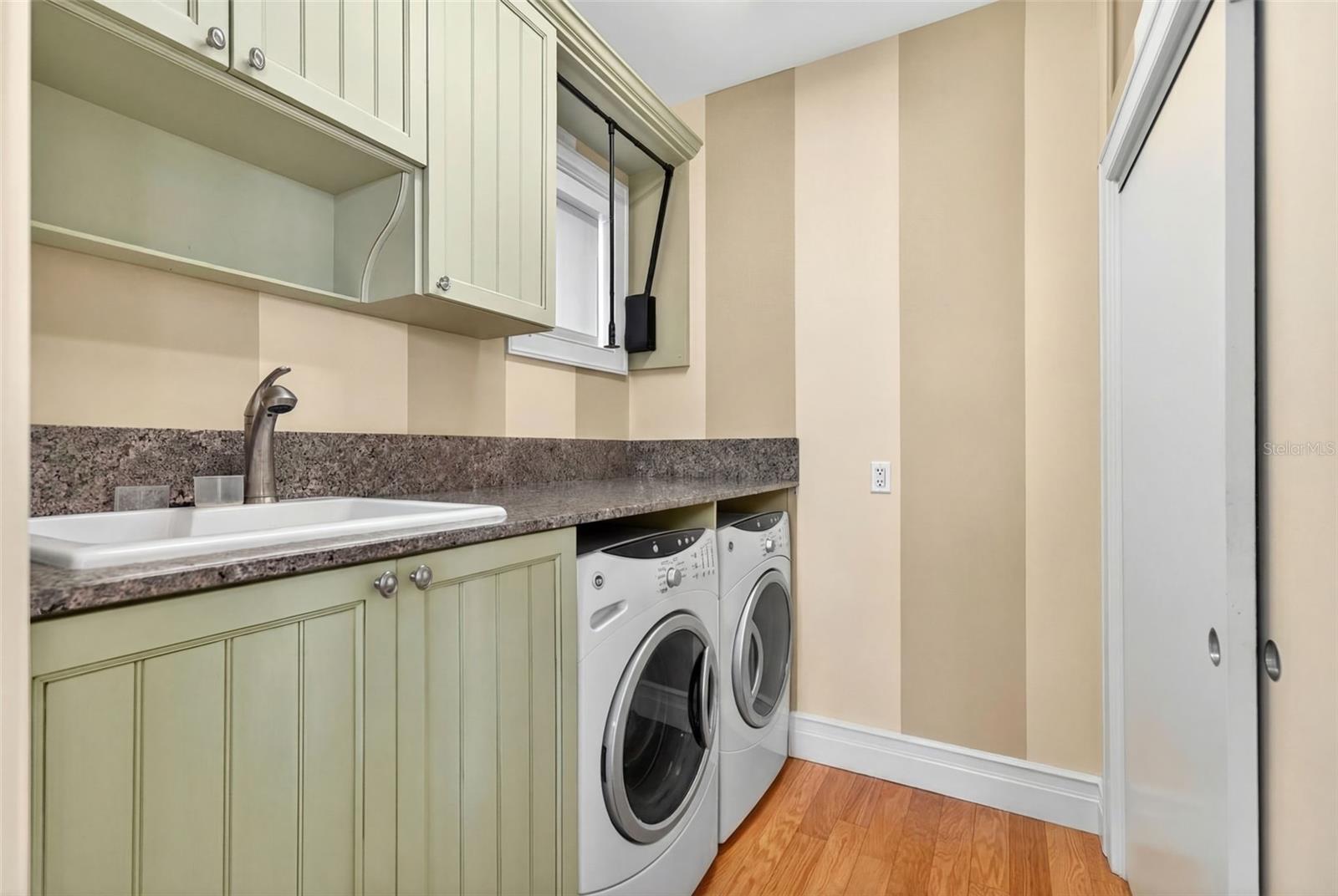 POINT OF ROCKS SUB - Residential