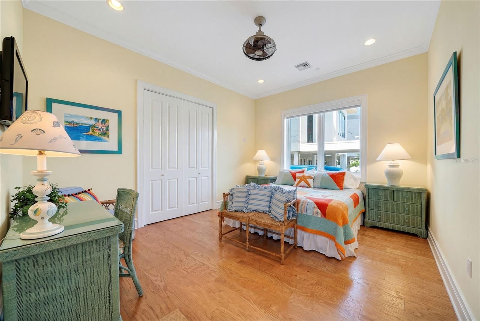 POINT OF ROCKS SUB - Residential