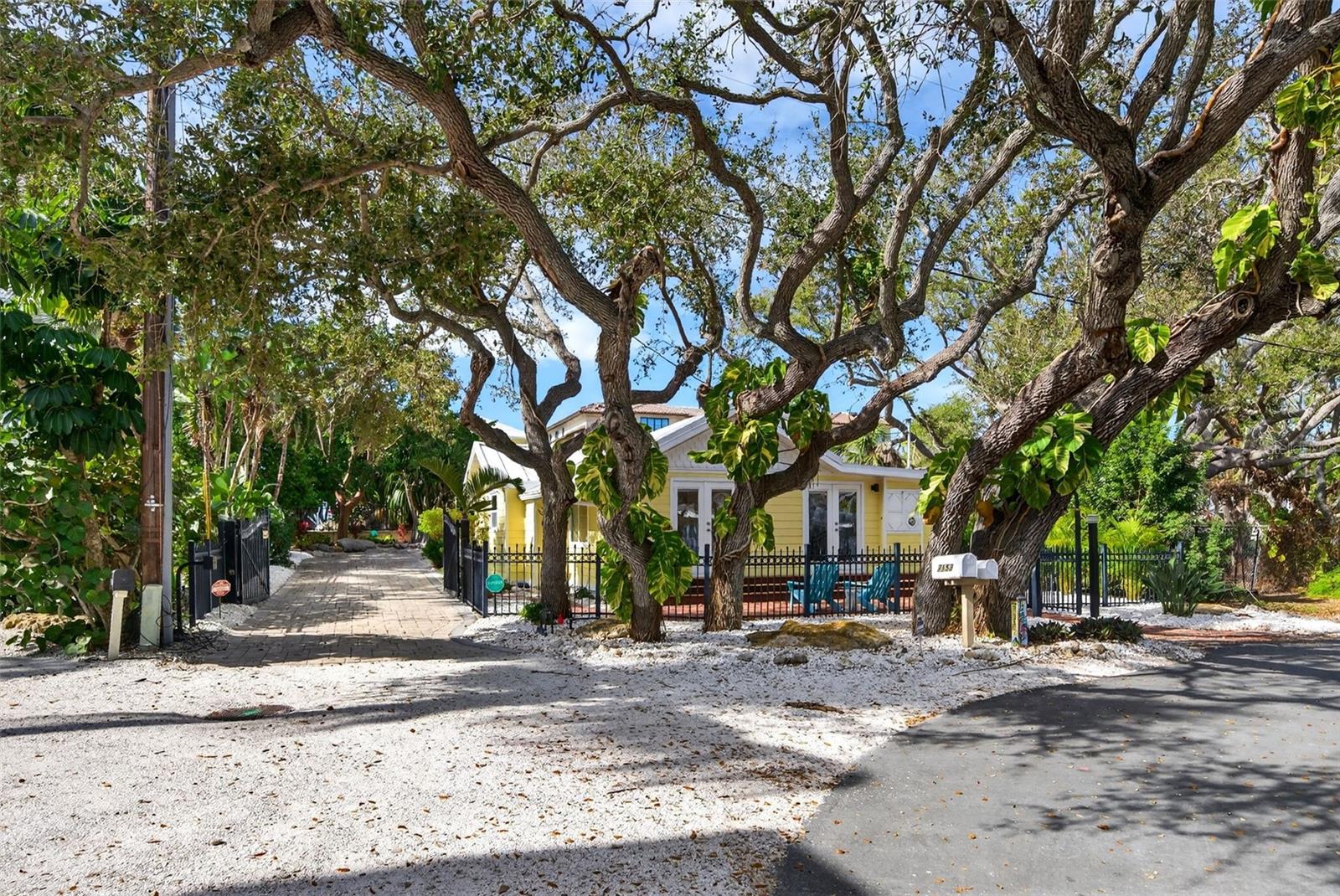 POINT OF ROCKS SUB - Residential