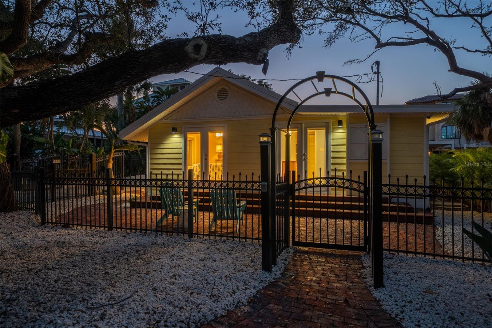 POINT OF ROCKS SUB - Residential