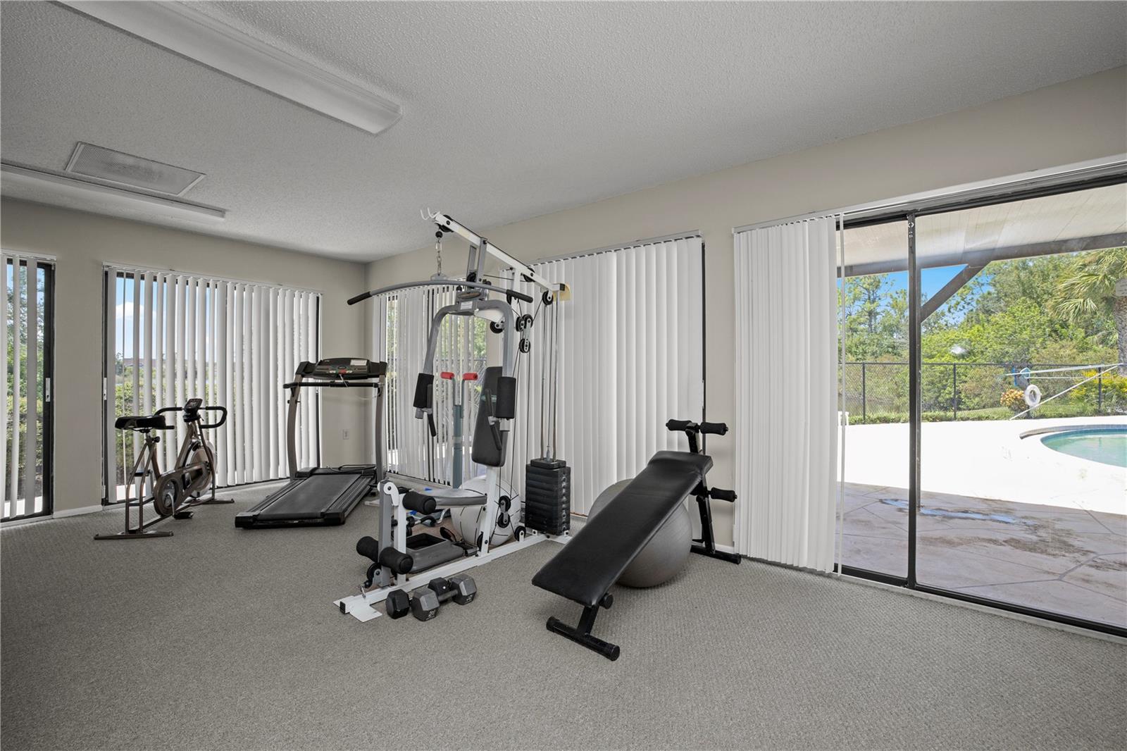 SANDHILL PINES BLDG 02 - Residential