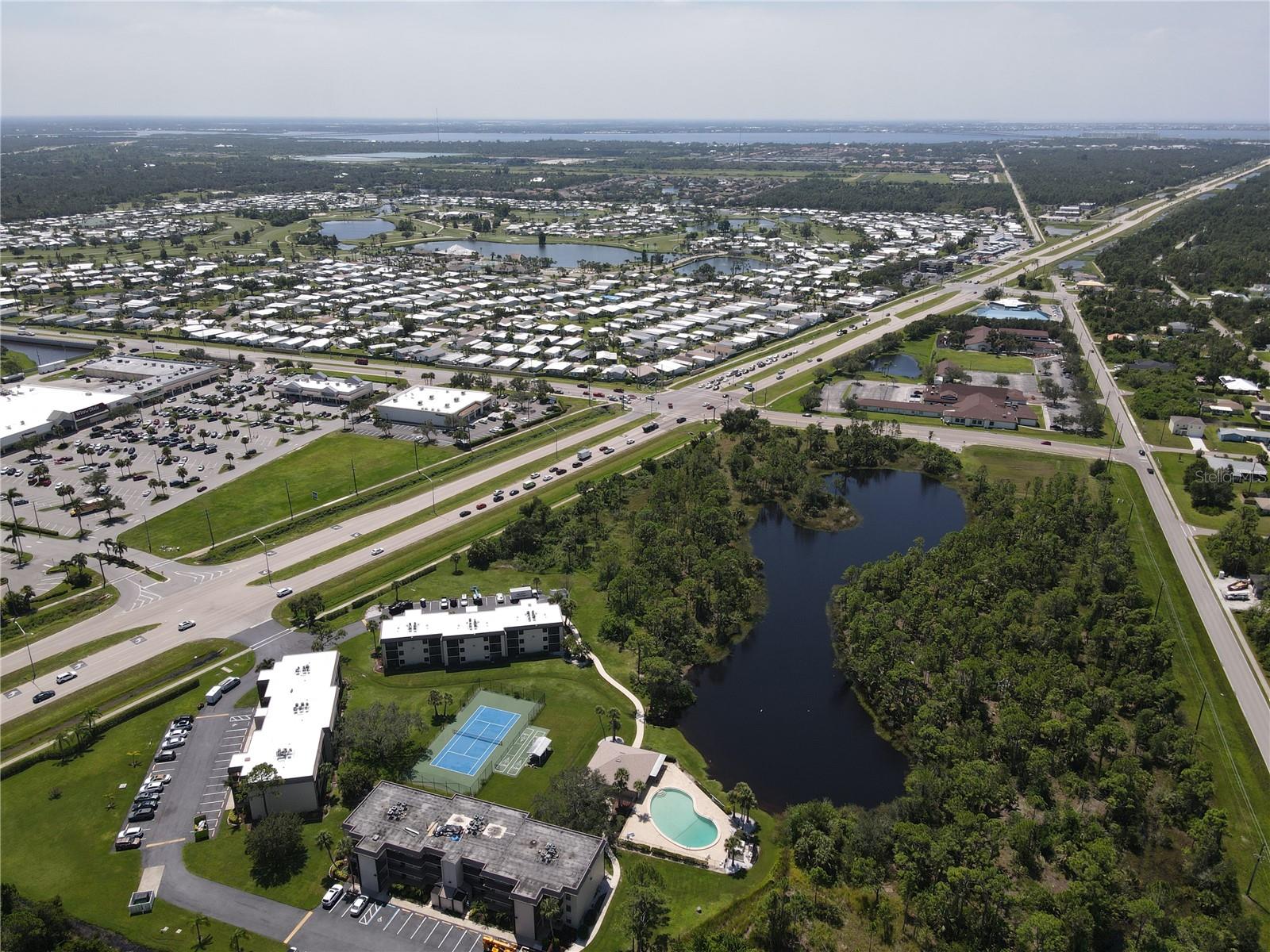 SANDHILL PINES BLDG 02 - Residential