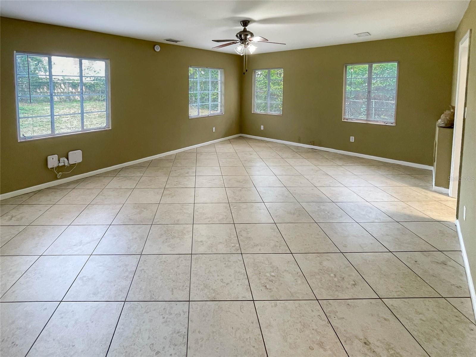 LEESBURG WHISPERING PINES - Residential