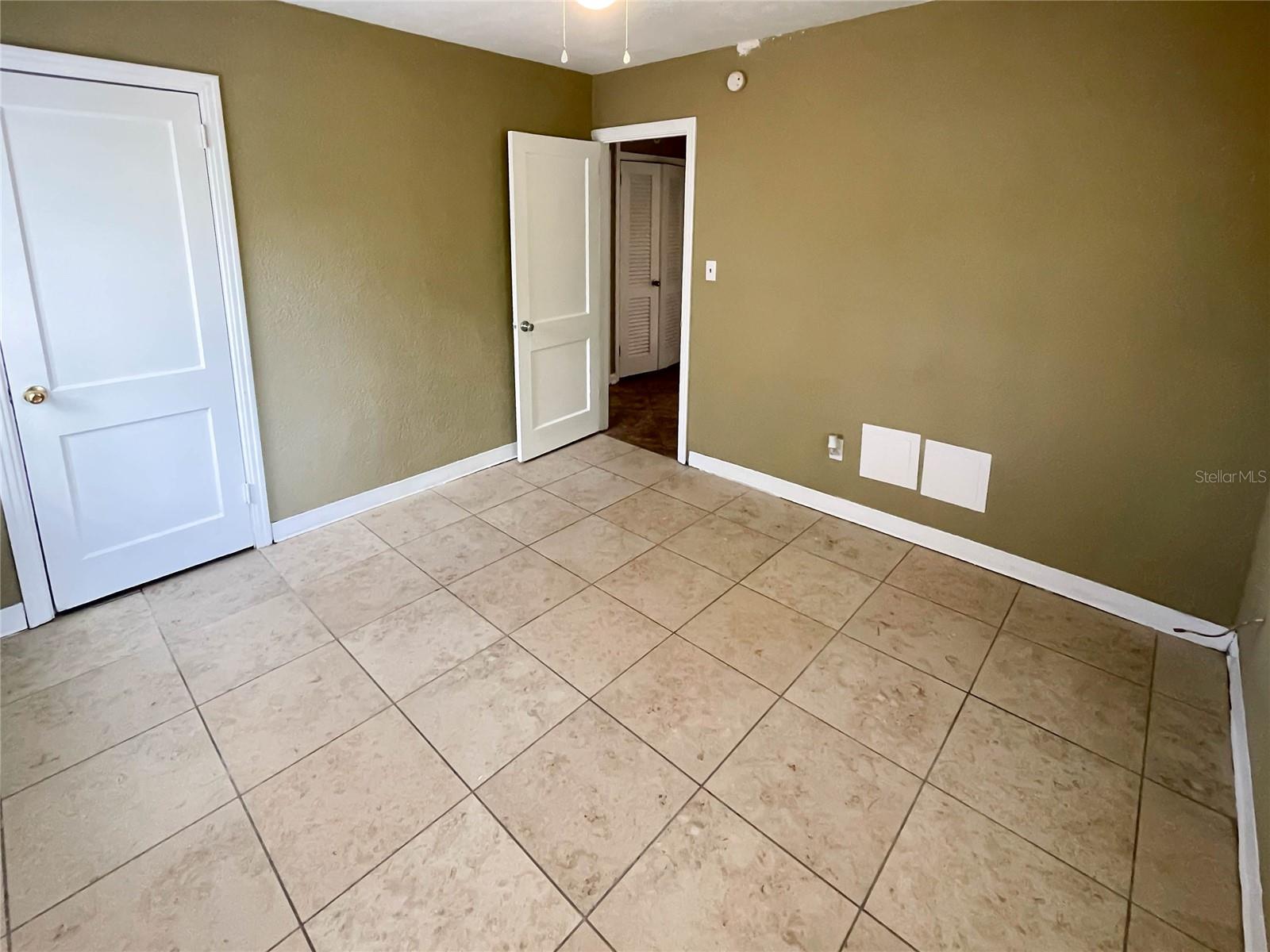 LEESBURG WHISPERING PINES - Residential
