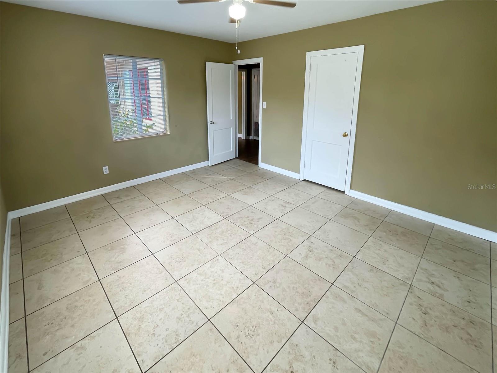 LEESBURG WHISPERING PINES - Residential