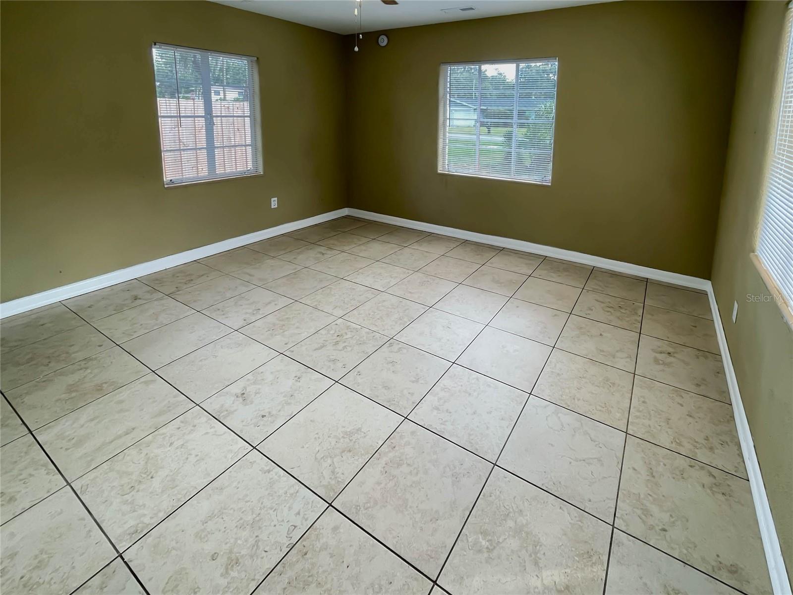 LEESBURG WHISPERING PINES - Residential