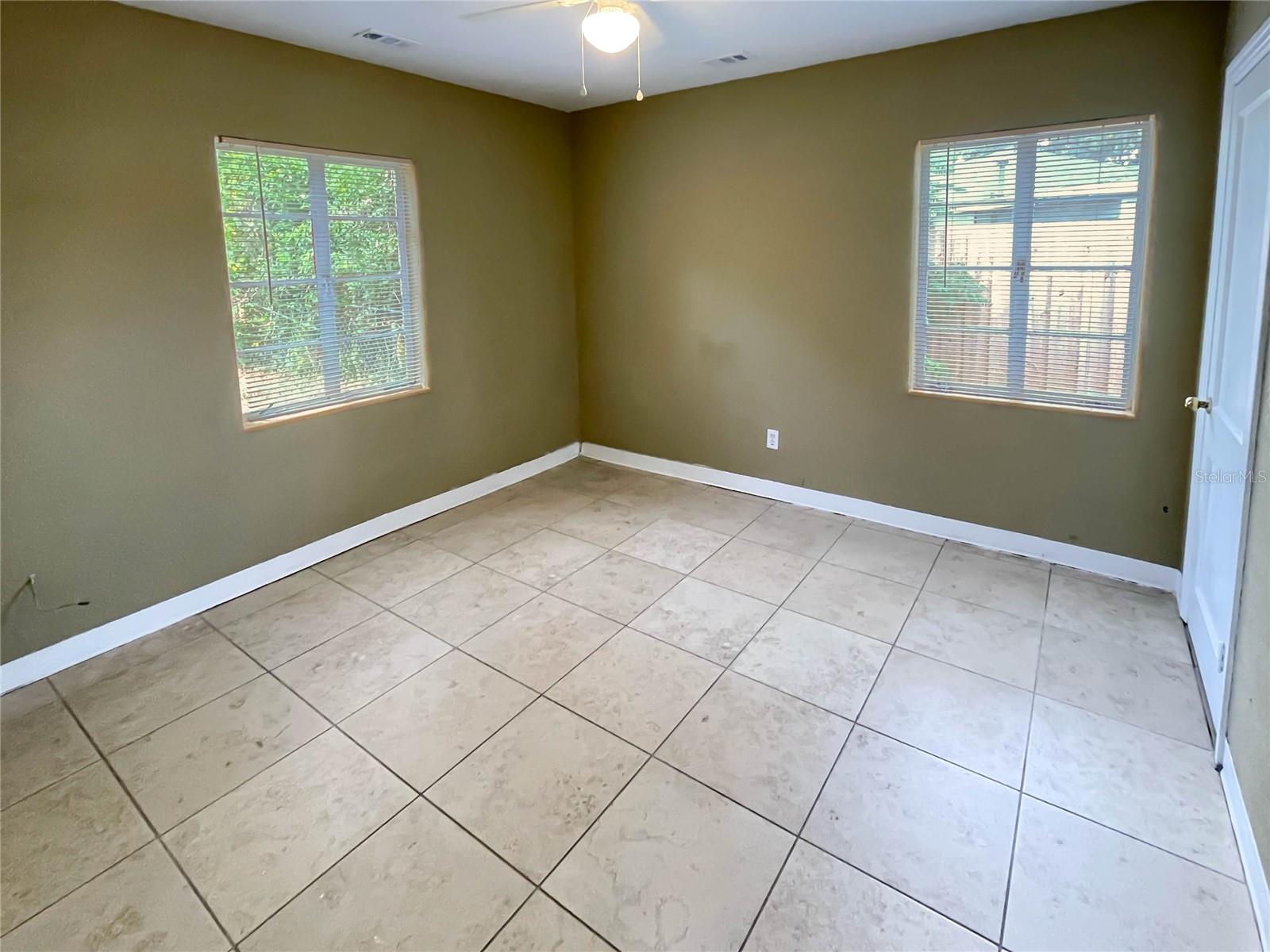 LEESBURG WHISPERING PINES - Residential