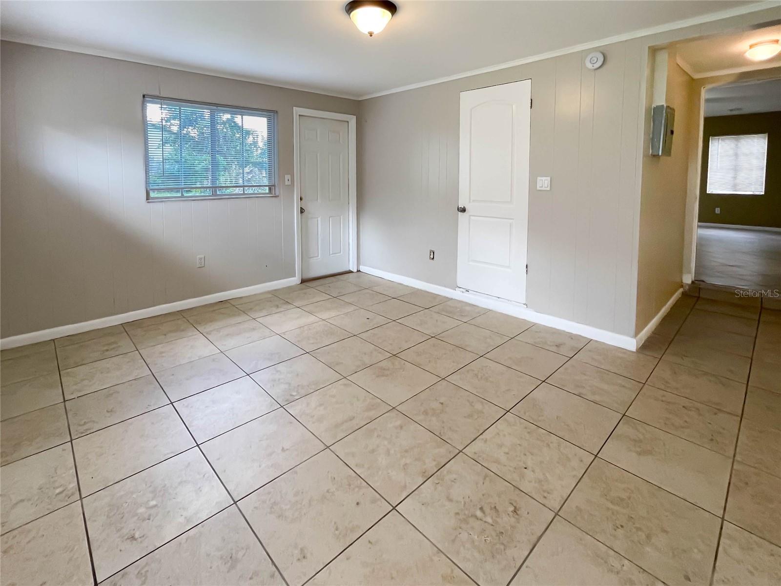 LEESBURG WHISPERING PINES - Residential