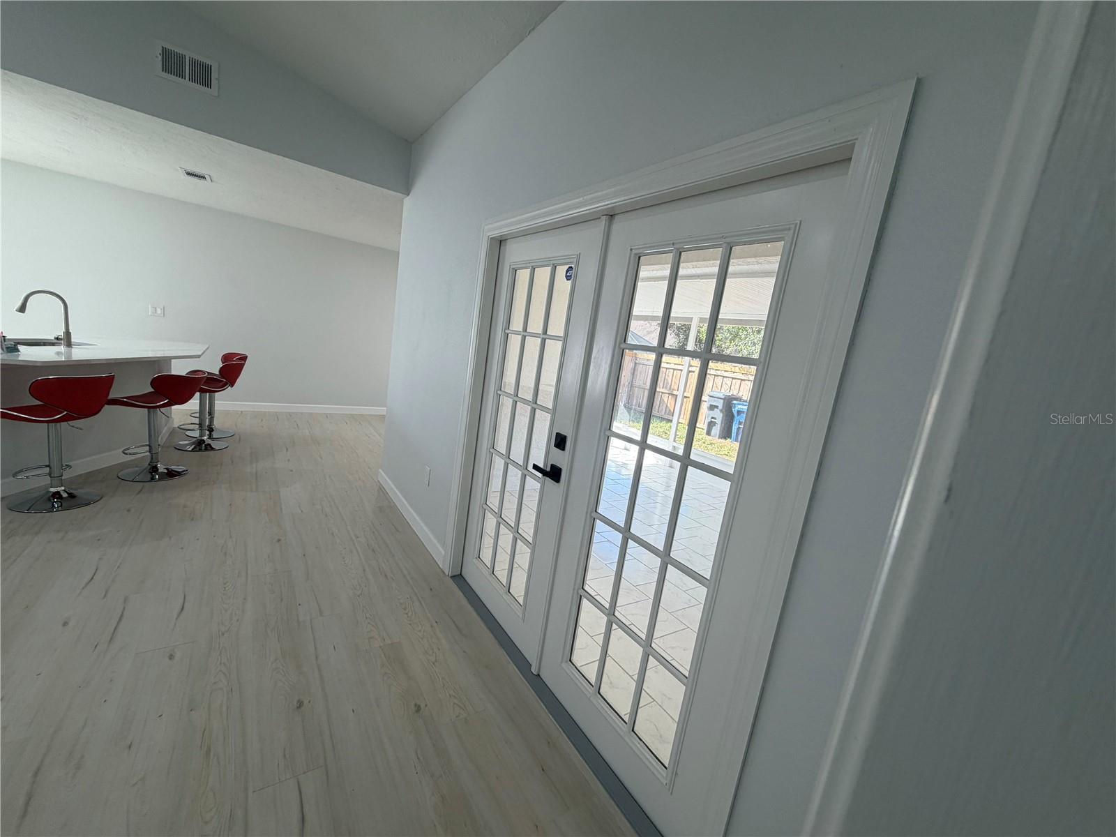 SARAPALMS - Residential