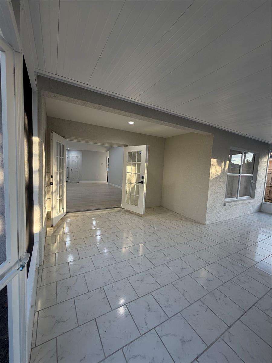 SARAPALMS - Residential