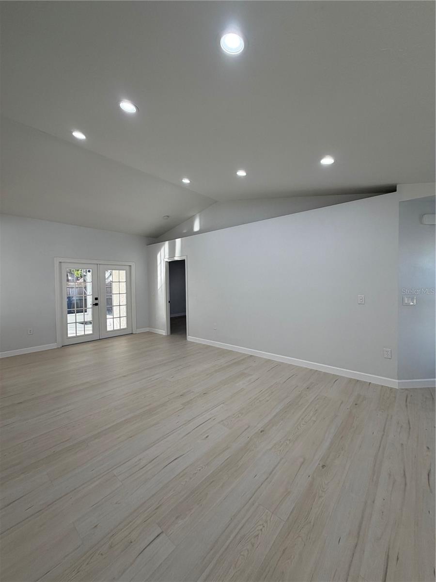 SARAPALMS - Residential