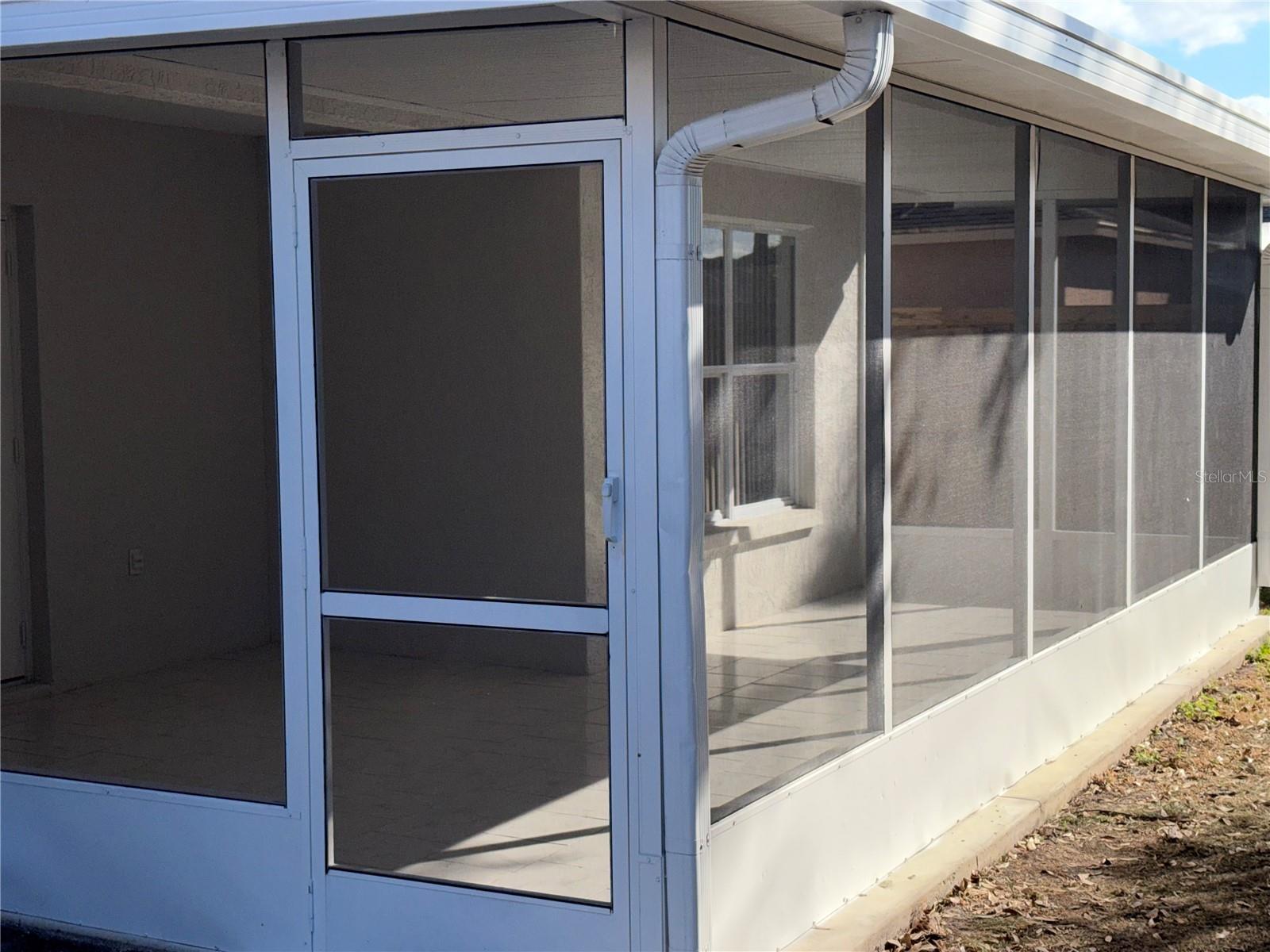 SARAPALMS - Residential