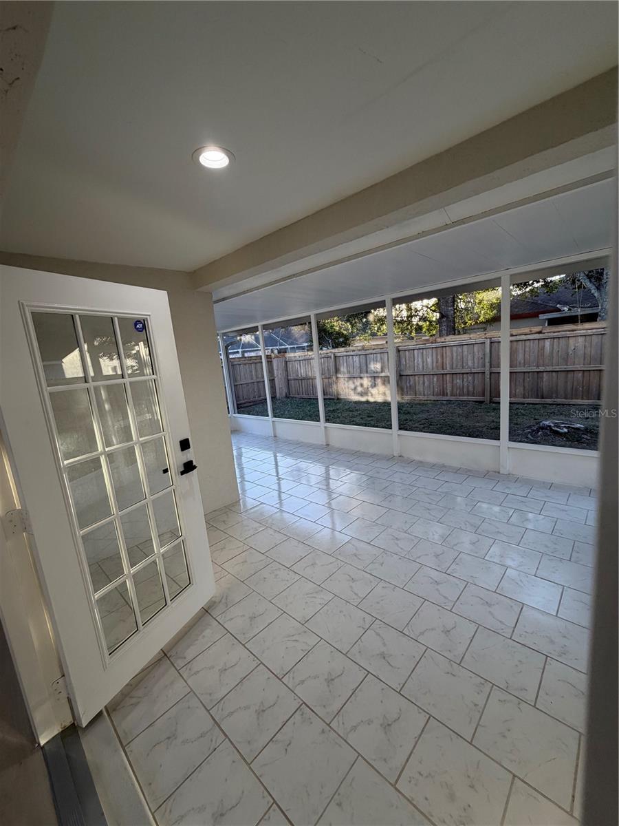 SARAPALMS - Residential