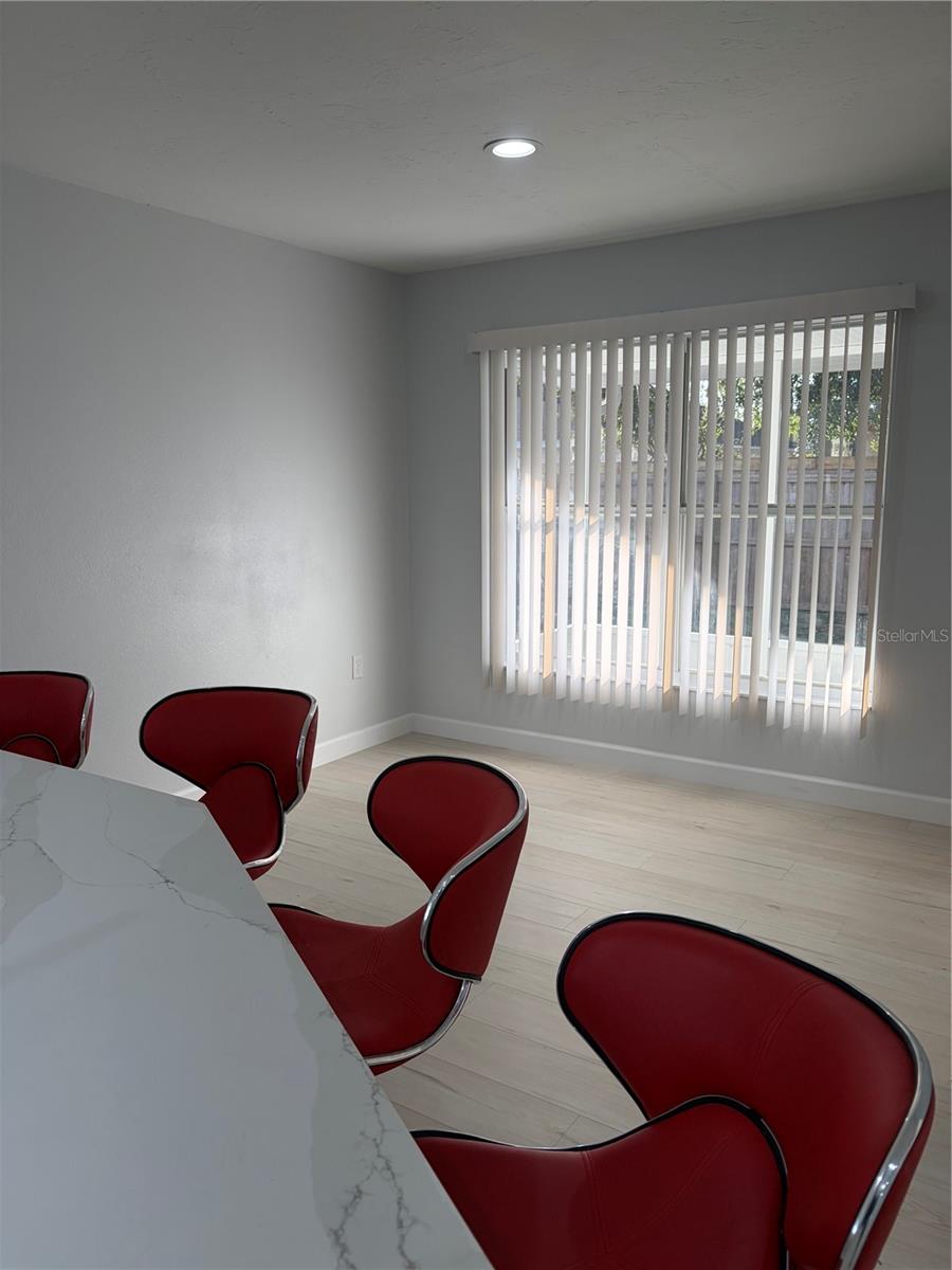 SARAPALMS - Residential