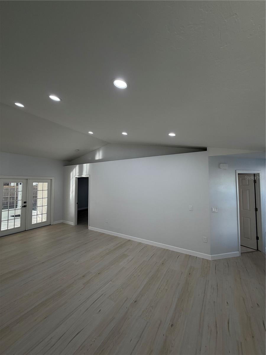 SARAPALMS - Residential