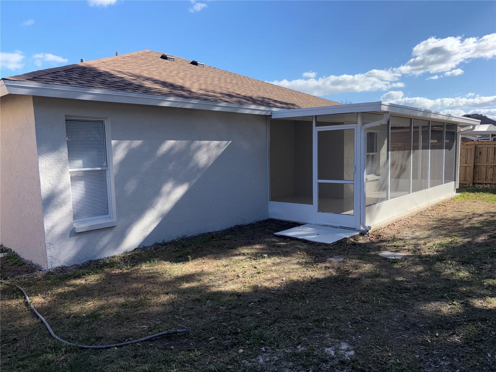 SARAPALMS - Residential