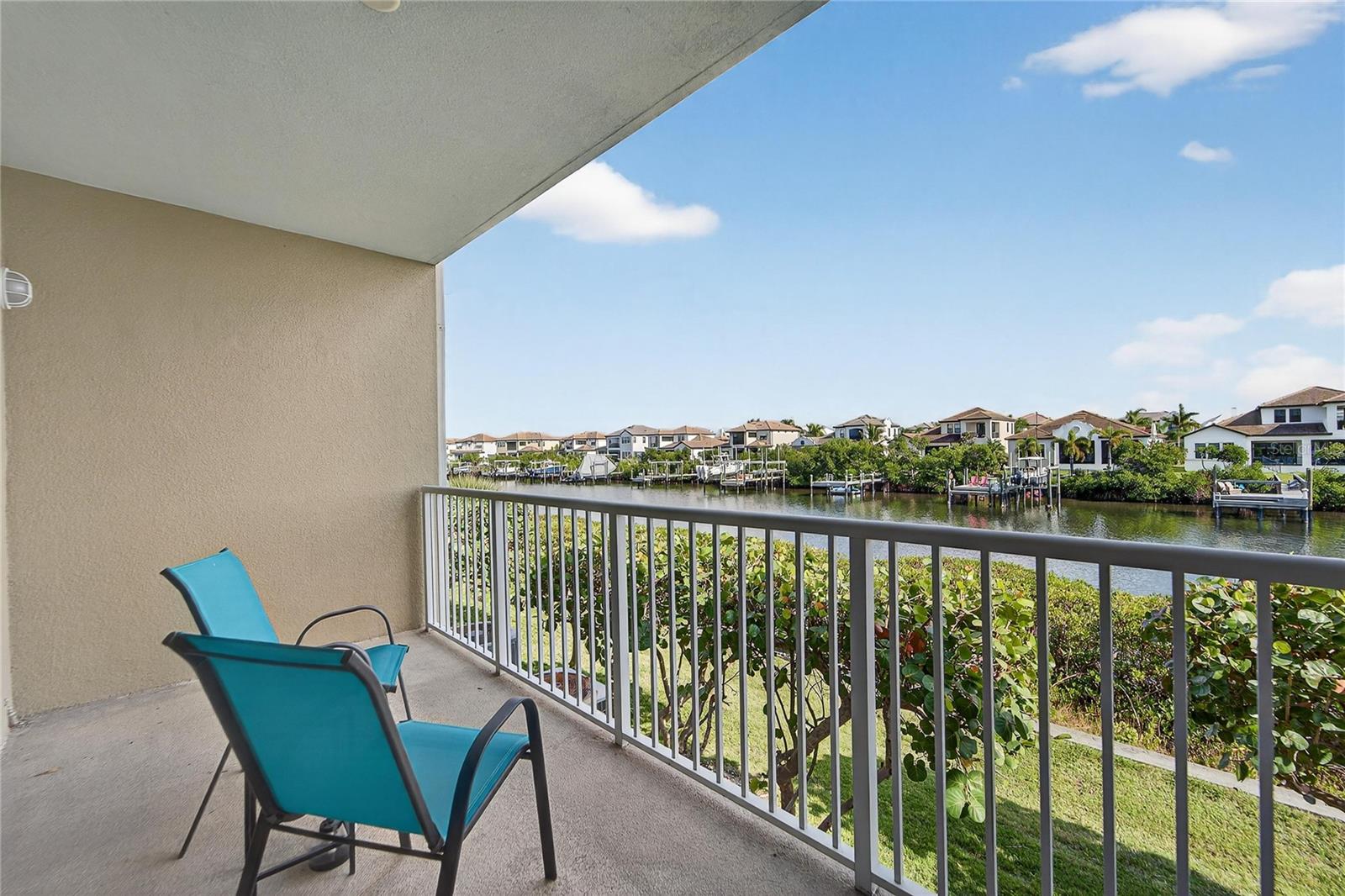 559 BAHIA BEACH BOULEVARD