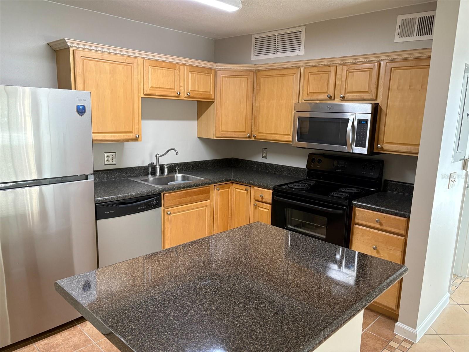 360 LAKEPOINTE DRIVE 202