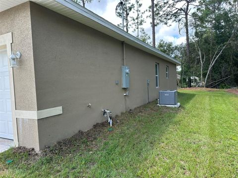 A home in CITRUS SPRINGS