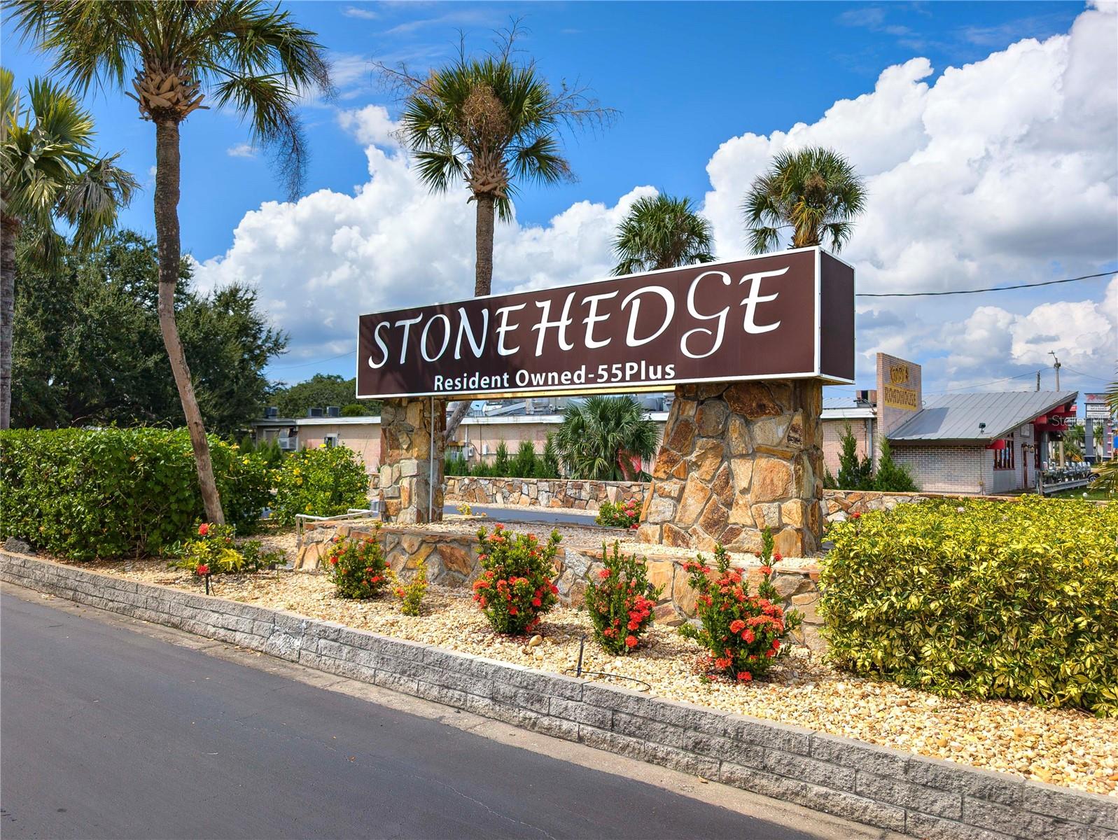 STONEHEDGE ON THE HILL - Residential