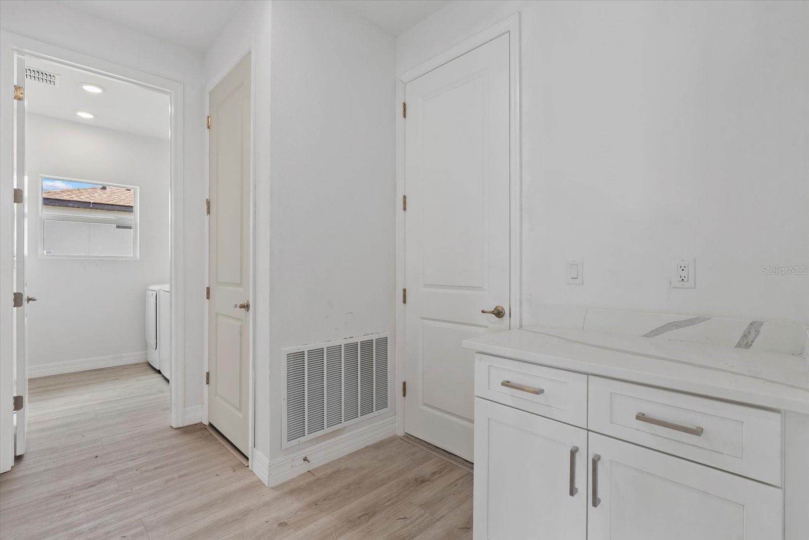 PORT CHARLOTTE SUB 51 - Residential Lease