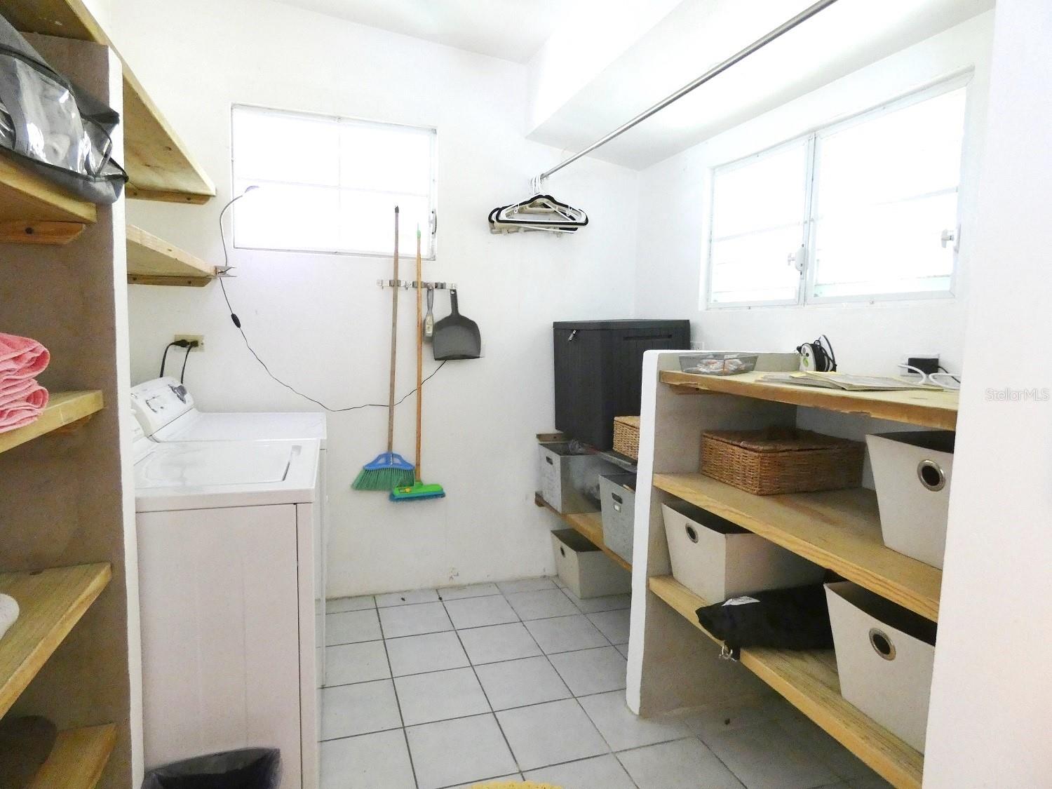 MAMBICHE (BARRIO LEGUILLOW) - Residential