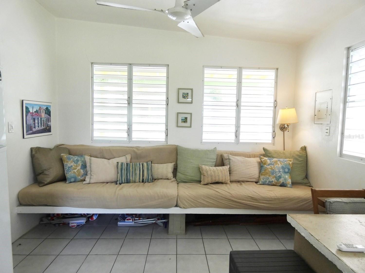 MAMBICHE (BARRIO LEGUILLOW) - Residential